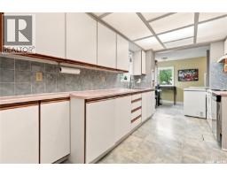 3208 Victoria Avenue, Regina, SK S4T1L4 Photo 14