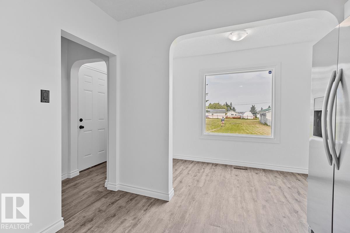 4808 45 AV - Image 9