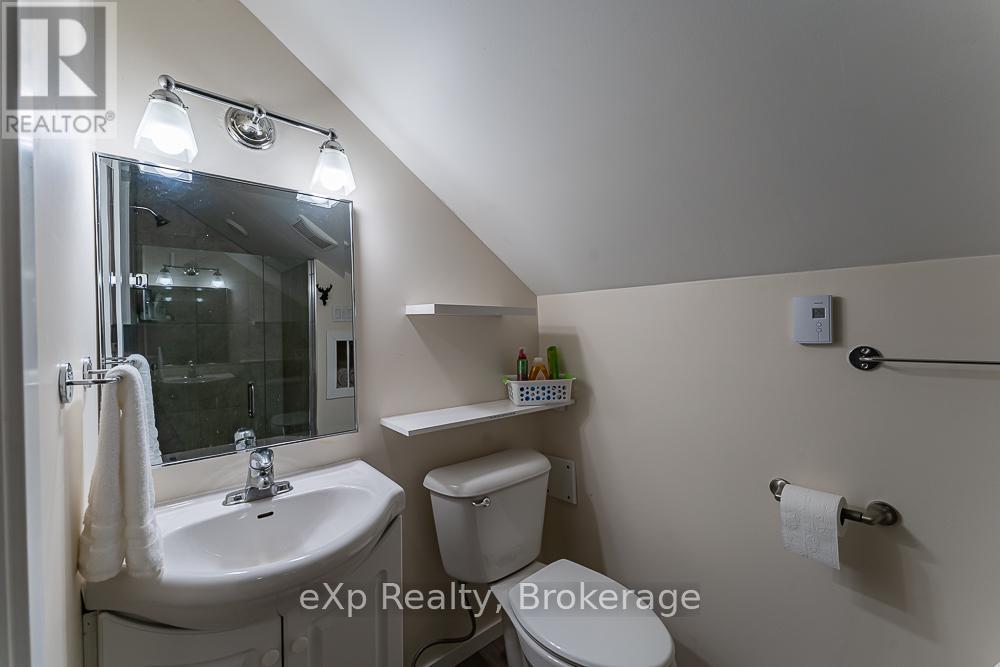 141 BAY STREET - Image 44