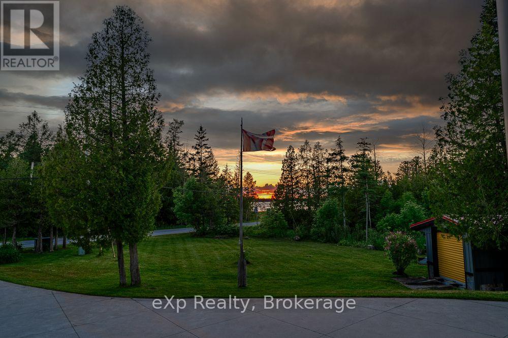 141 BAY STREET - 47