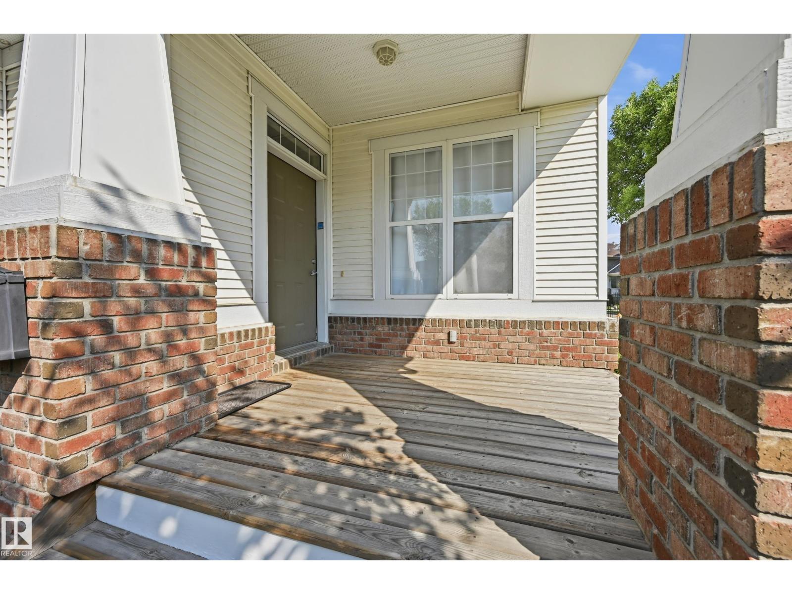 1320 KAPYONG AV NW - 41