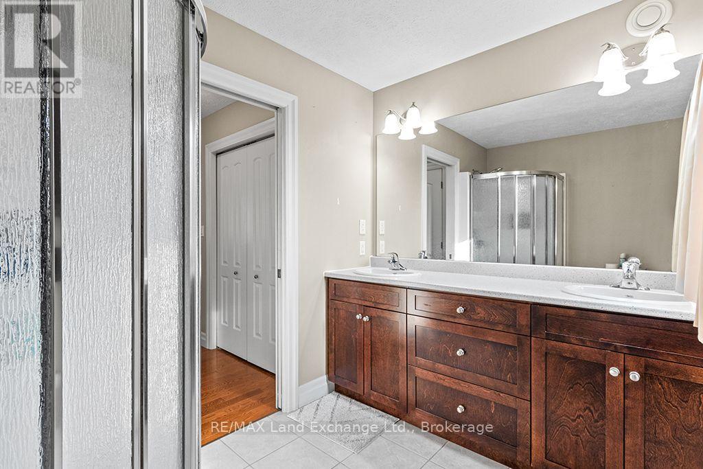 298 STICKEL STREET - Image 15