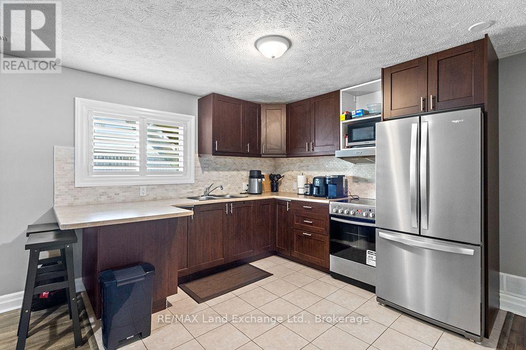 298 STICKEL STREET - Image 21