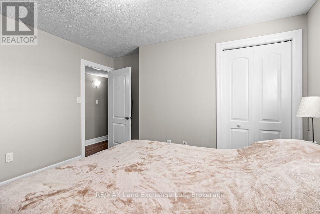 298 STICKEL STREET - Image 28
