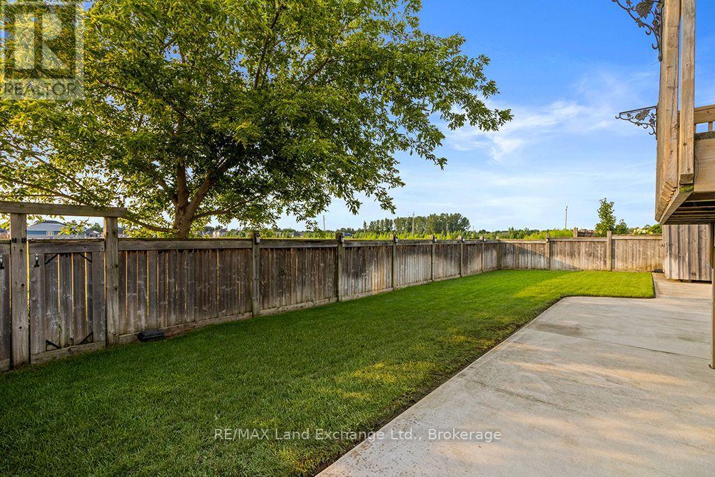 298 STICKEL STREET - Image 33