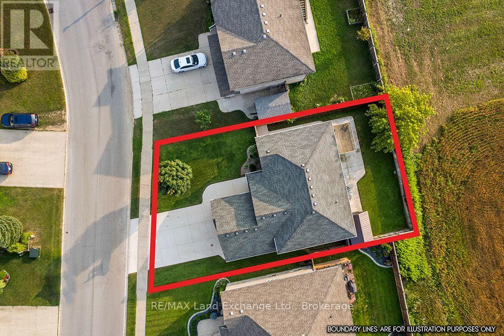 298 STICKEL STREET - Image 38