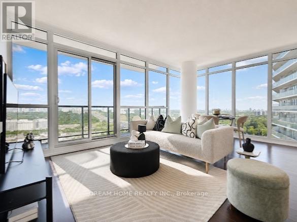 #2608 121 MCMAHON DRIVE - 1