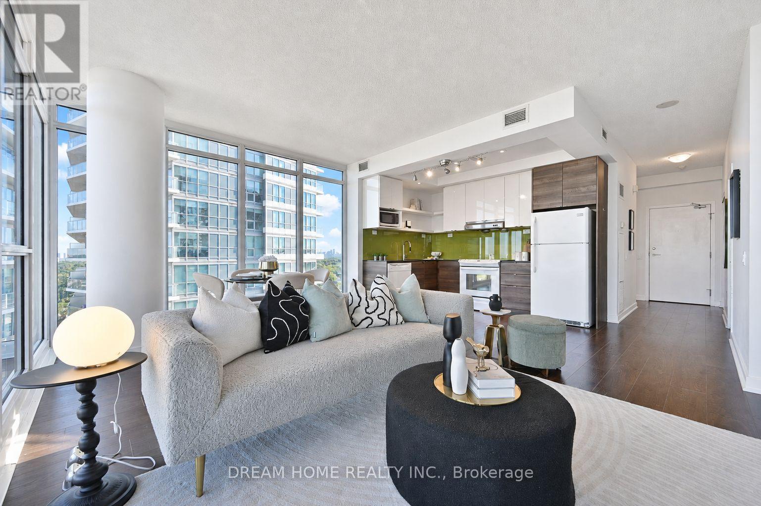 #2608 121 MCMAHON DRIVE - 10