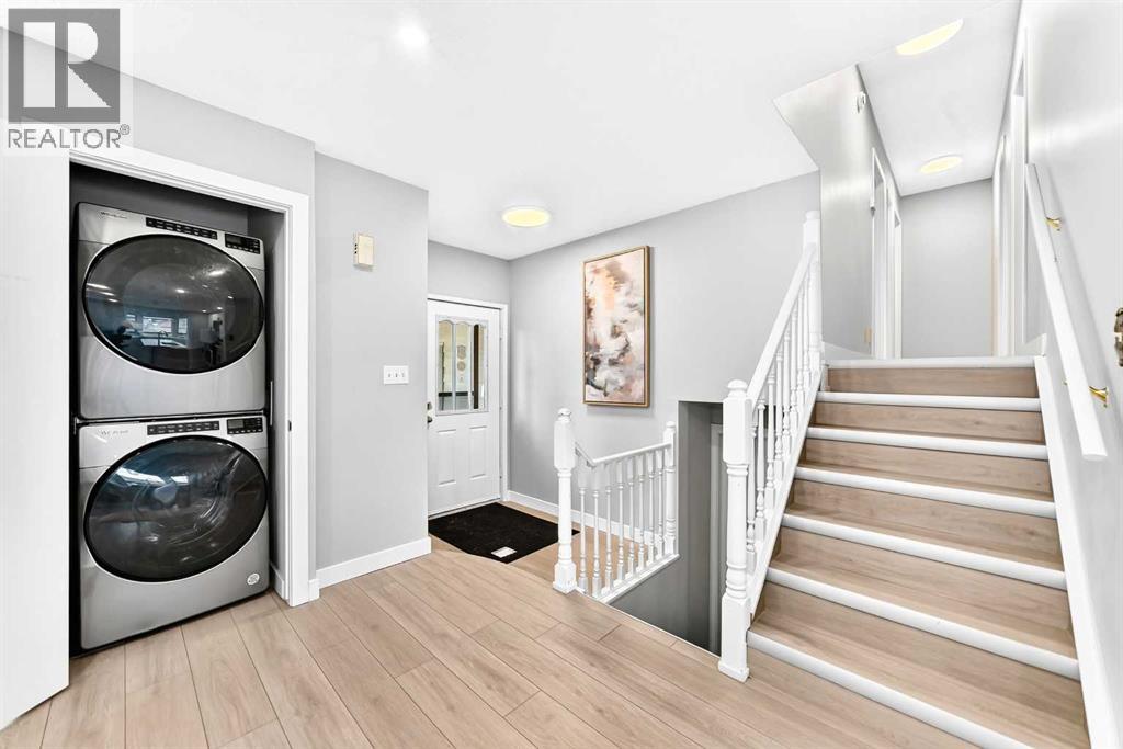 6832 37 Avenue NE - 17