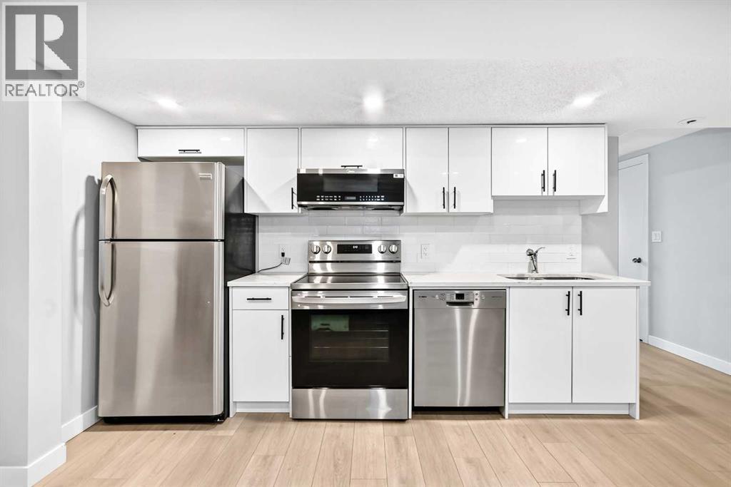 6832 37 Avenue NE - 28