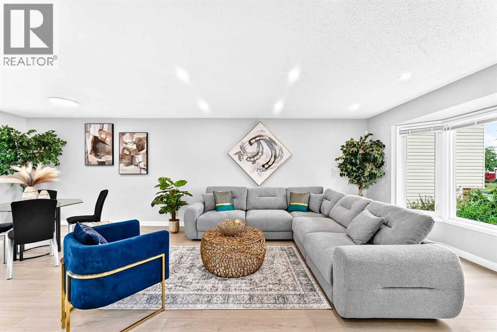 6832 37 Avenue NE - 12