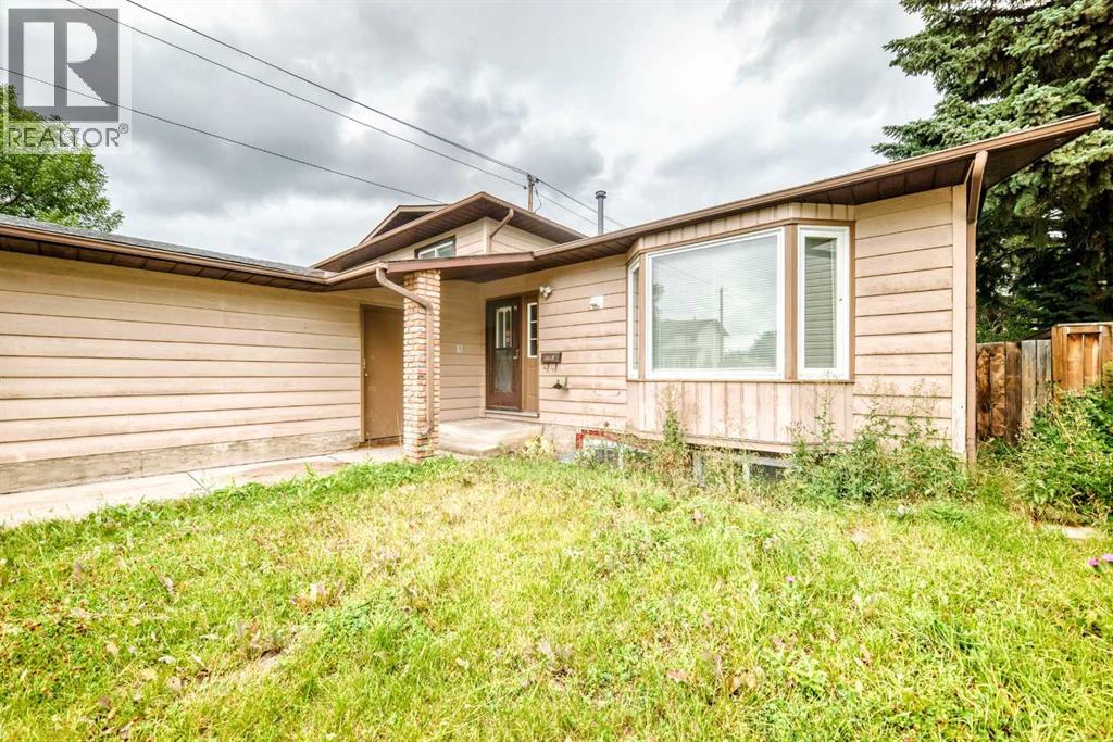 6832 37 Avenue NE, Temple, Calgary photo 3