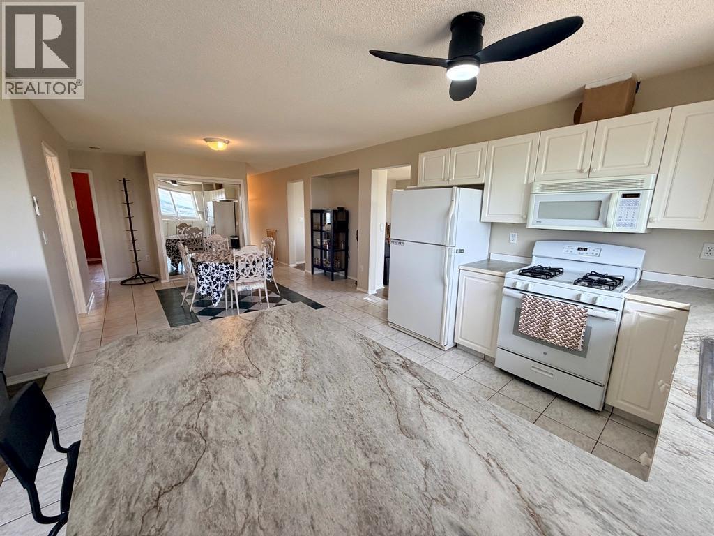 1037 Paradise Valley Subdivision, Dawson Creek