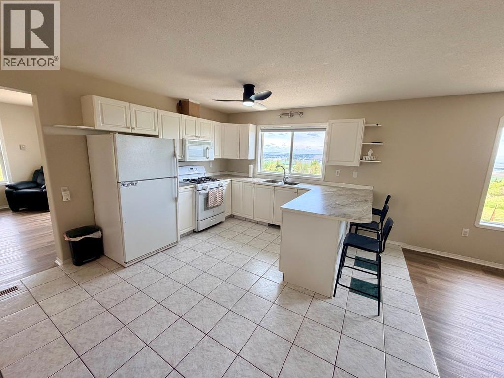 1037 Paradise Valley Subdivision, Dawson Creek