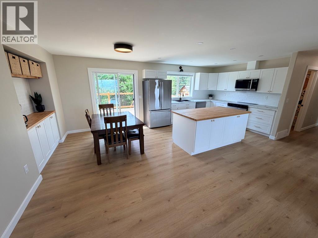 1037 Paradise Valley Subdivision, Dawson Creek