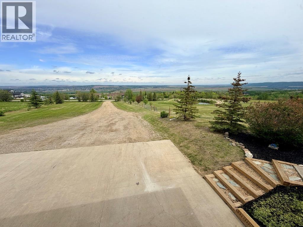 1037 Paradise Valley Subdivision, Dawson Creek