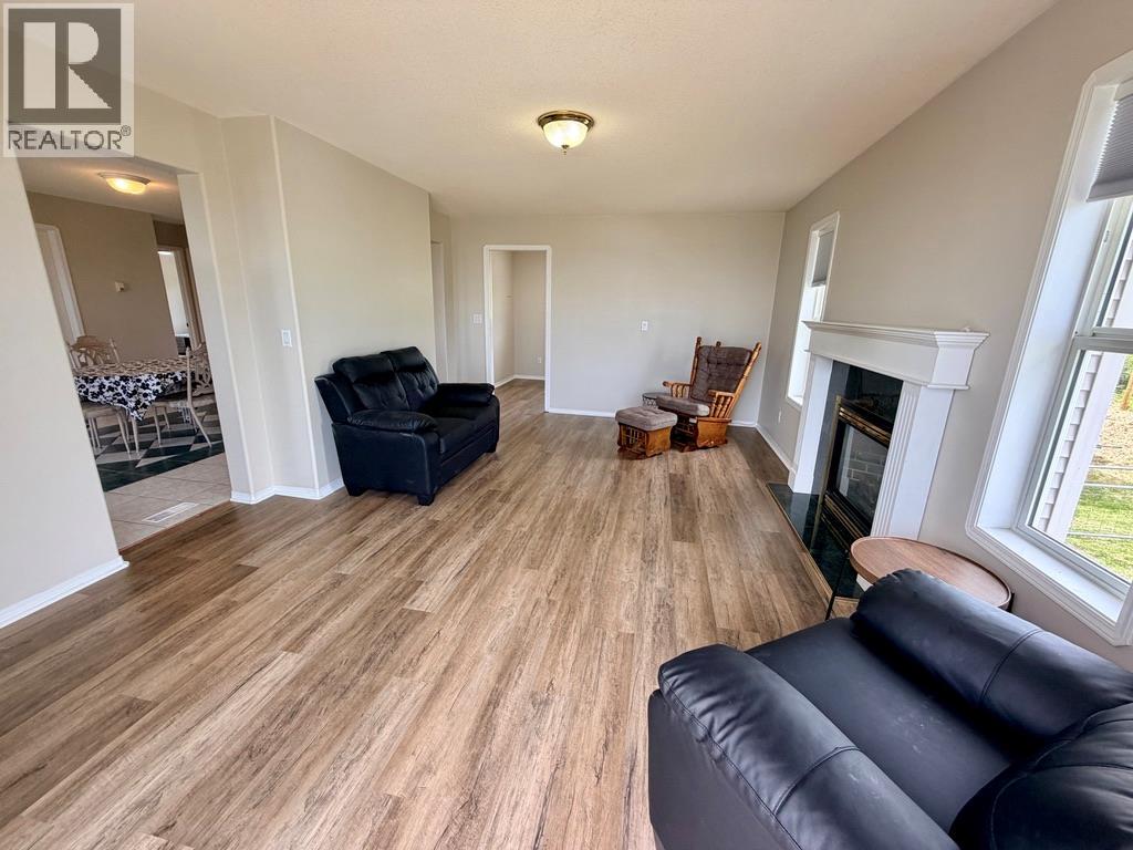 1037 Paradise Valley Subdivision, Dawson Creek