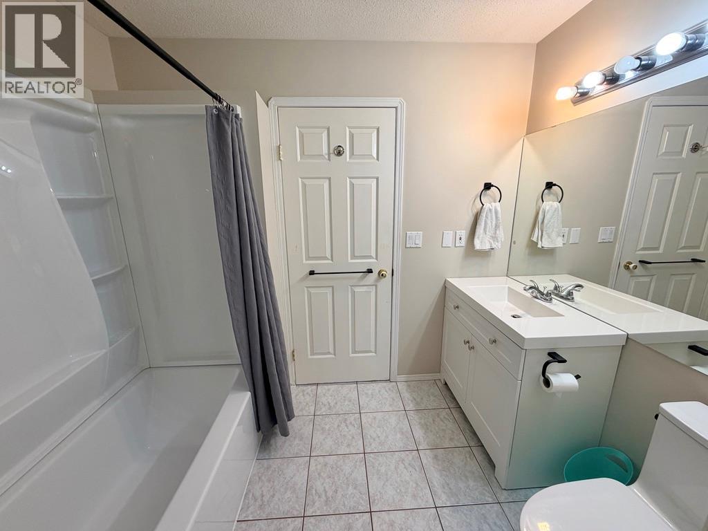 1037 Paradise Valley Subdivision, Dawson Creek
