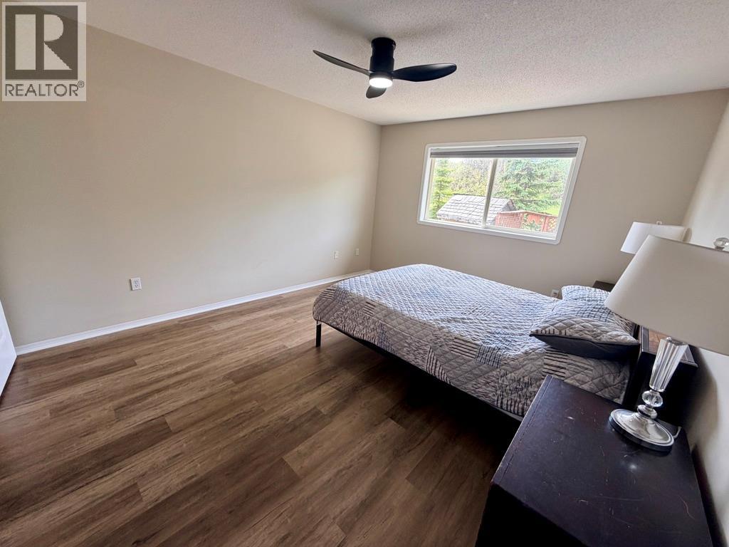 1037 Paradise Valley Subdivision, Dawson Creek