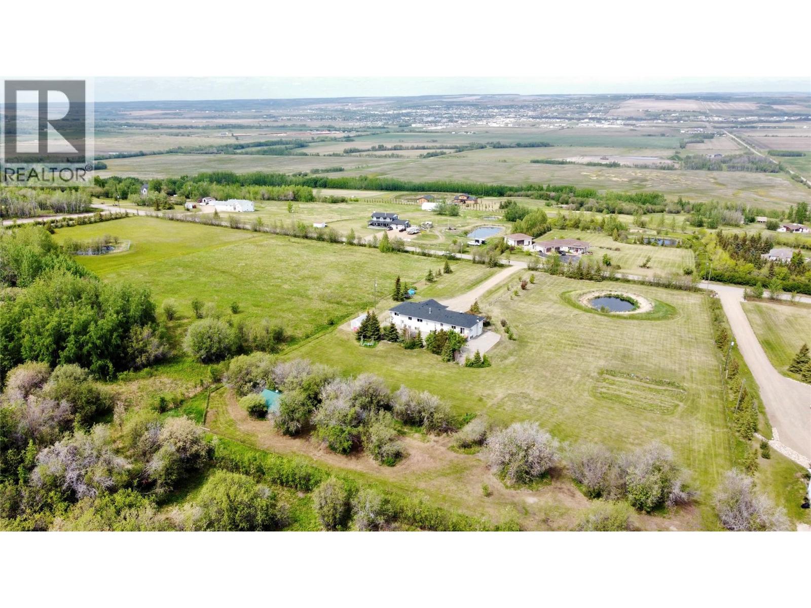 1037 Paradise Valley Subdivision, Dawson Creek