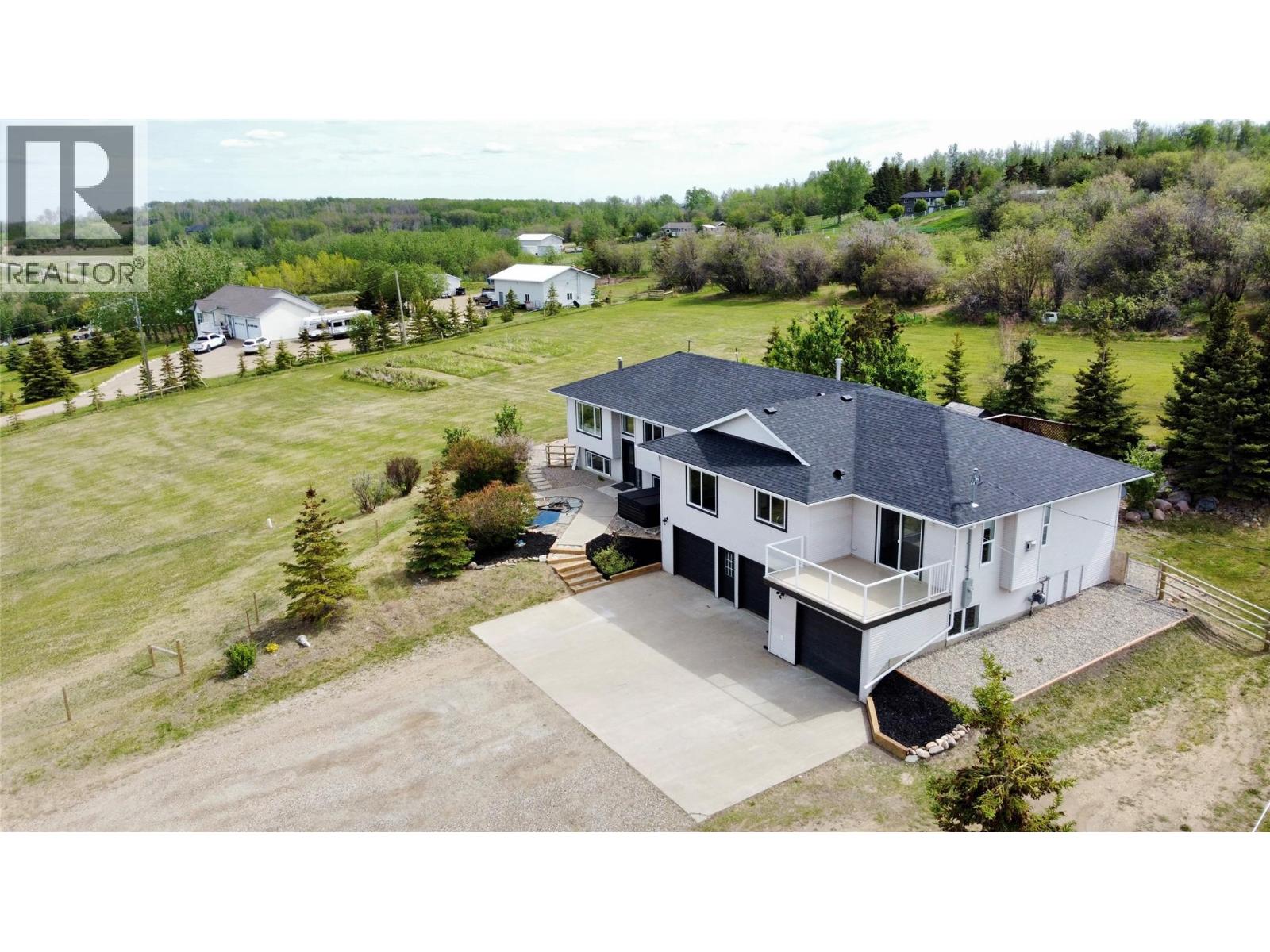 1037 Paradise Valley Subdivision, Dawson Creek