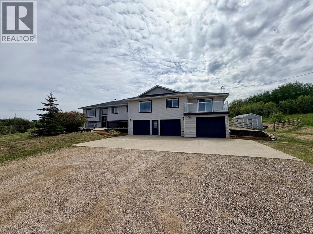 1037 Paradise Valley Subdivision, Dawson Creek