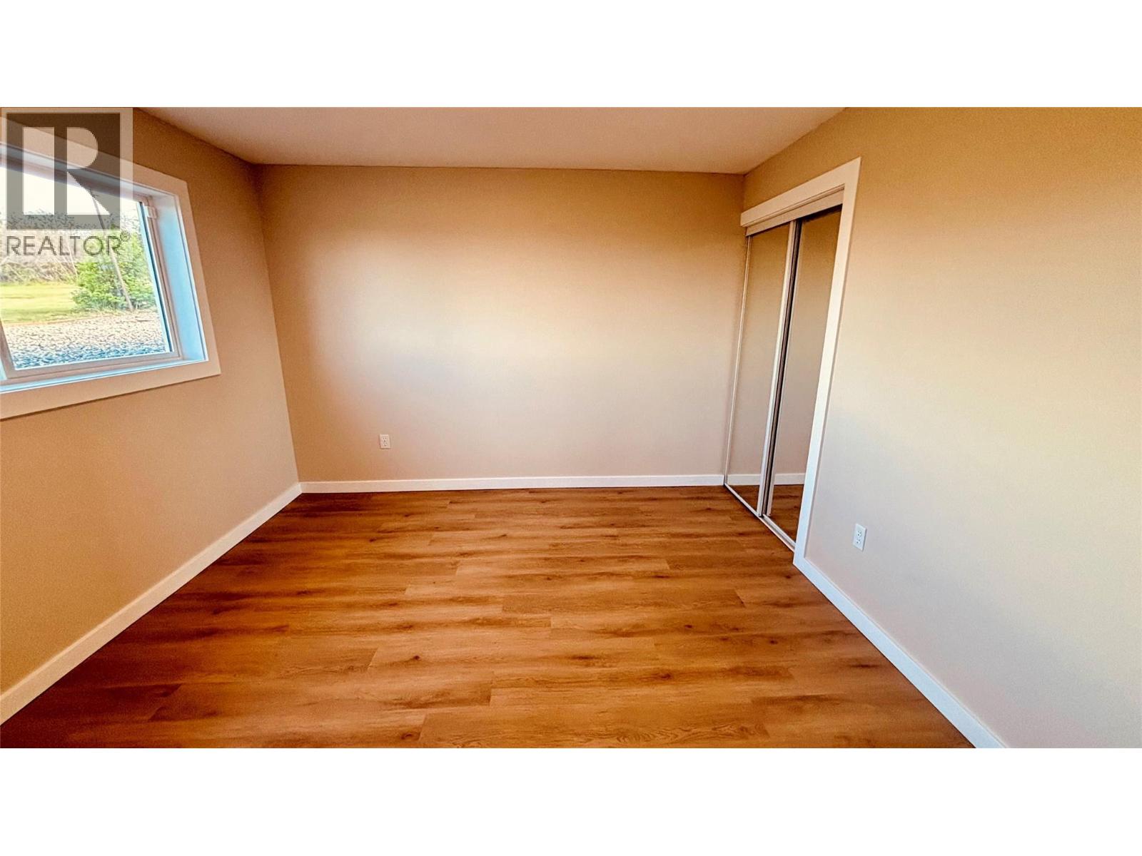1037 Paradise Valley Subdivision, Dawson Creek