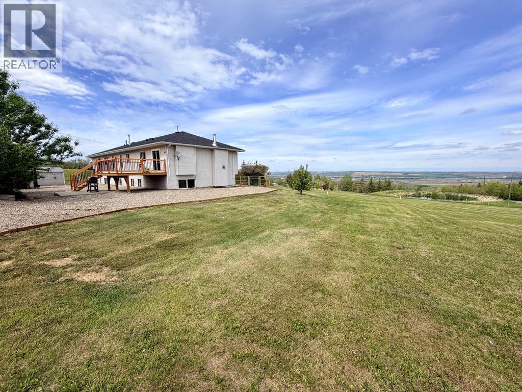 1037 Paradise Valley Subdivision, Dawson Creek