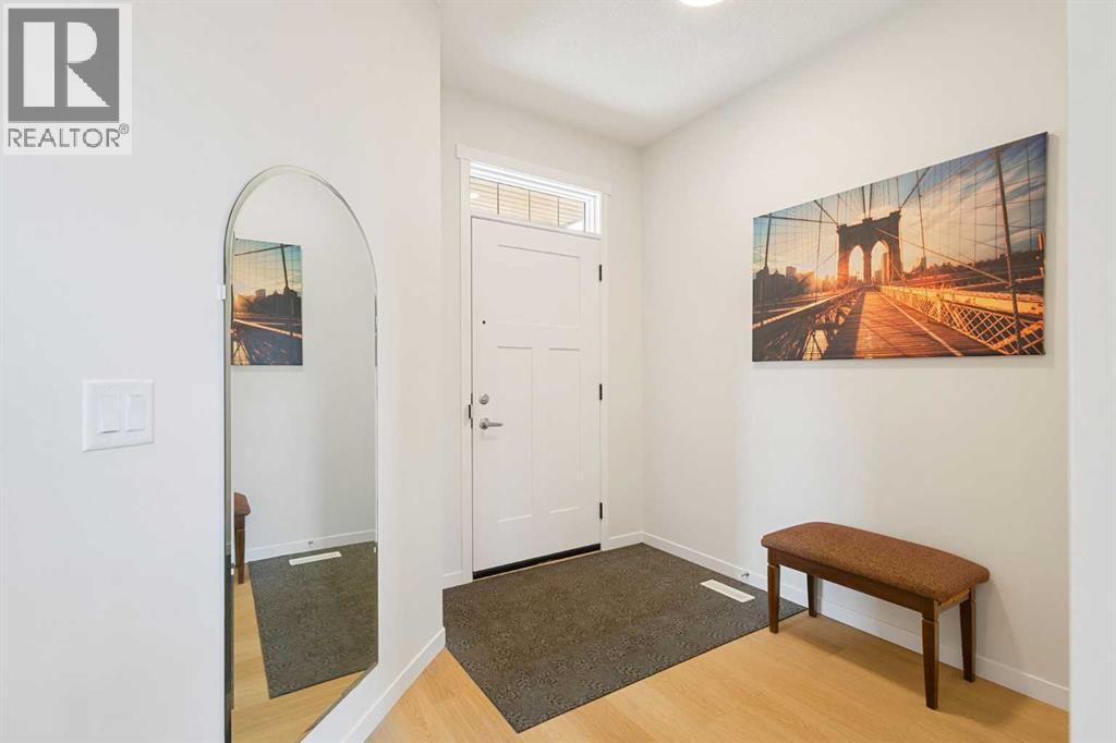 332 Magnolia Crescent SE Photo 6 - Calgary Real Estate