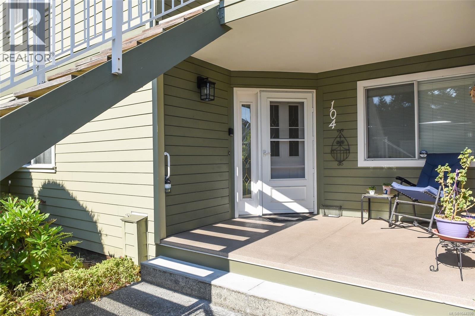 #104 2970 Cliffe Ave - 8