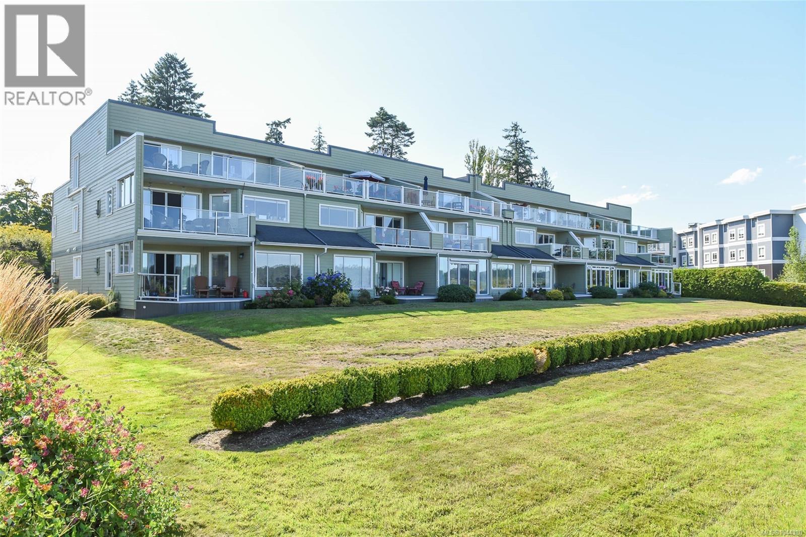 #104 2970 Cliffe Ave - 47