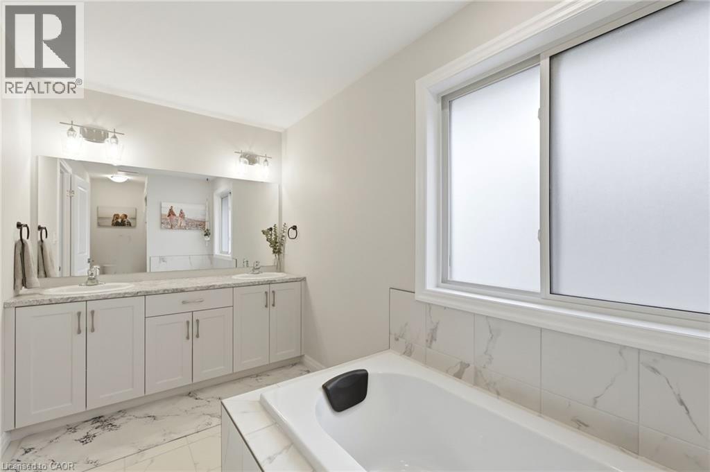 39 DUNNING Way - Image 31