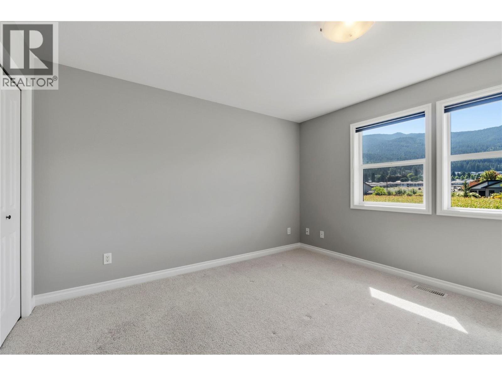 #18 1231 10 Street SW - 42