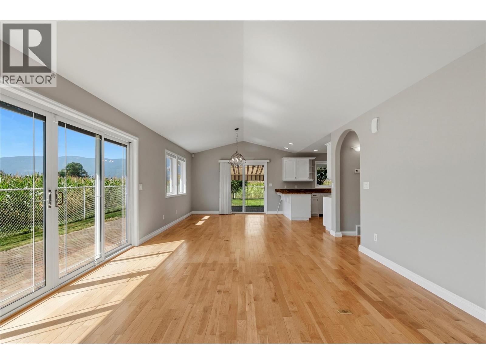 #18 1231 10 Street SW - 24