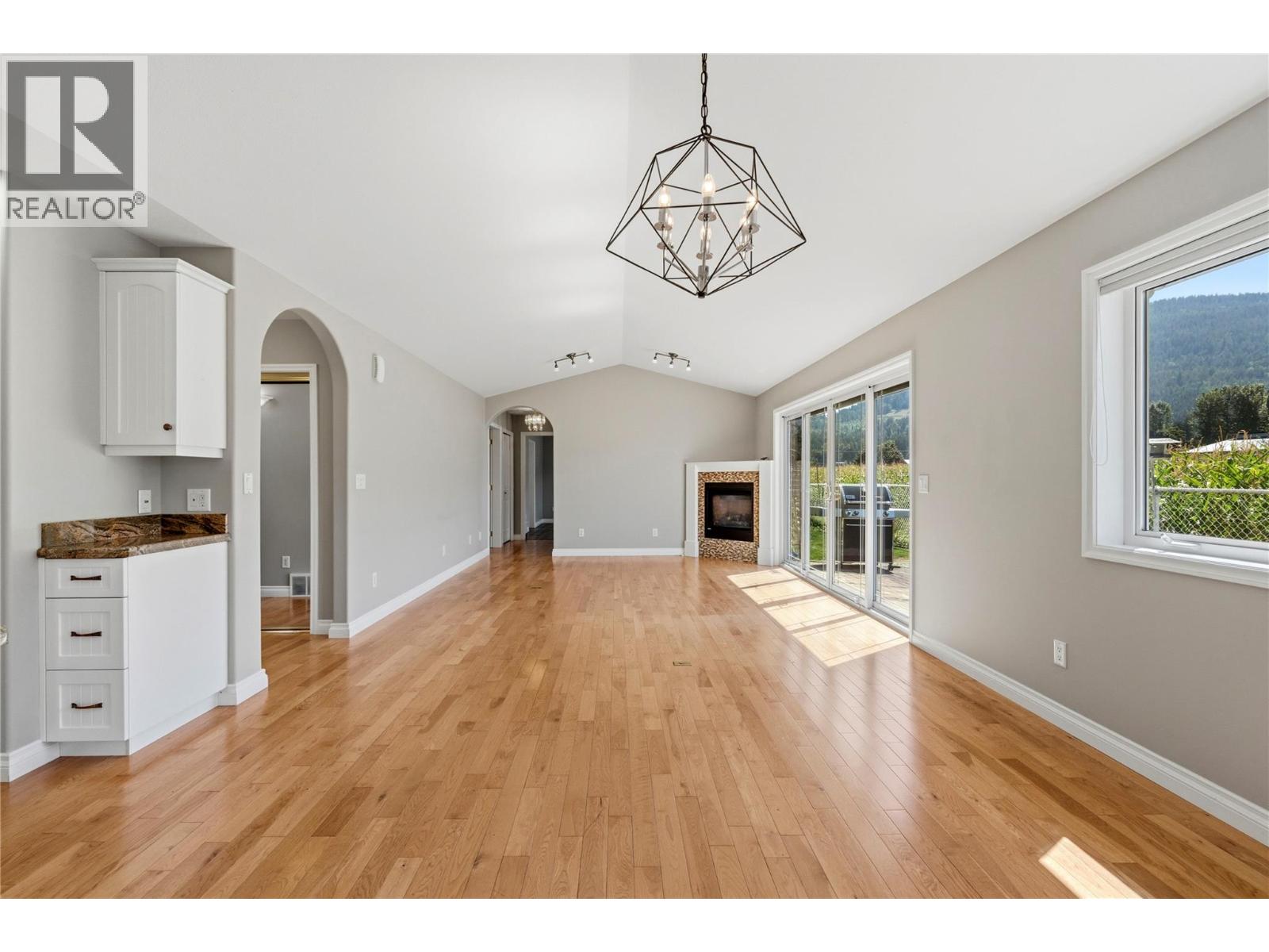 #18 1231 10 Street SW - 18