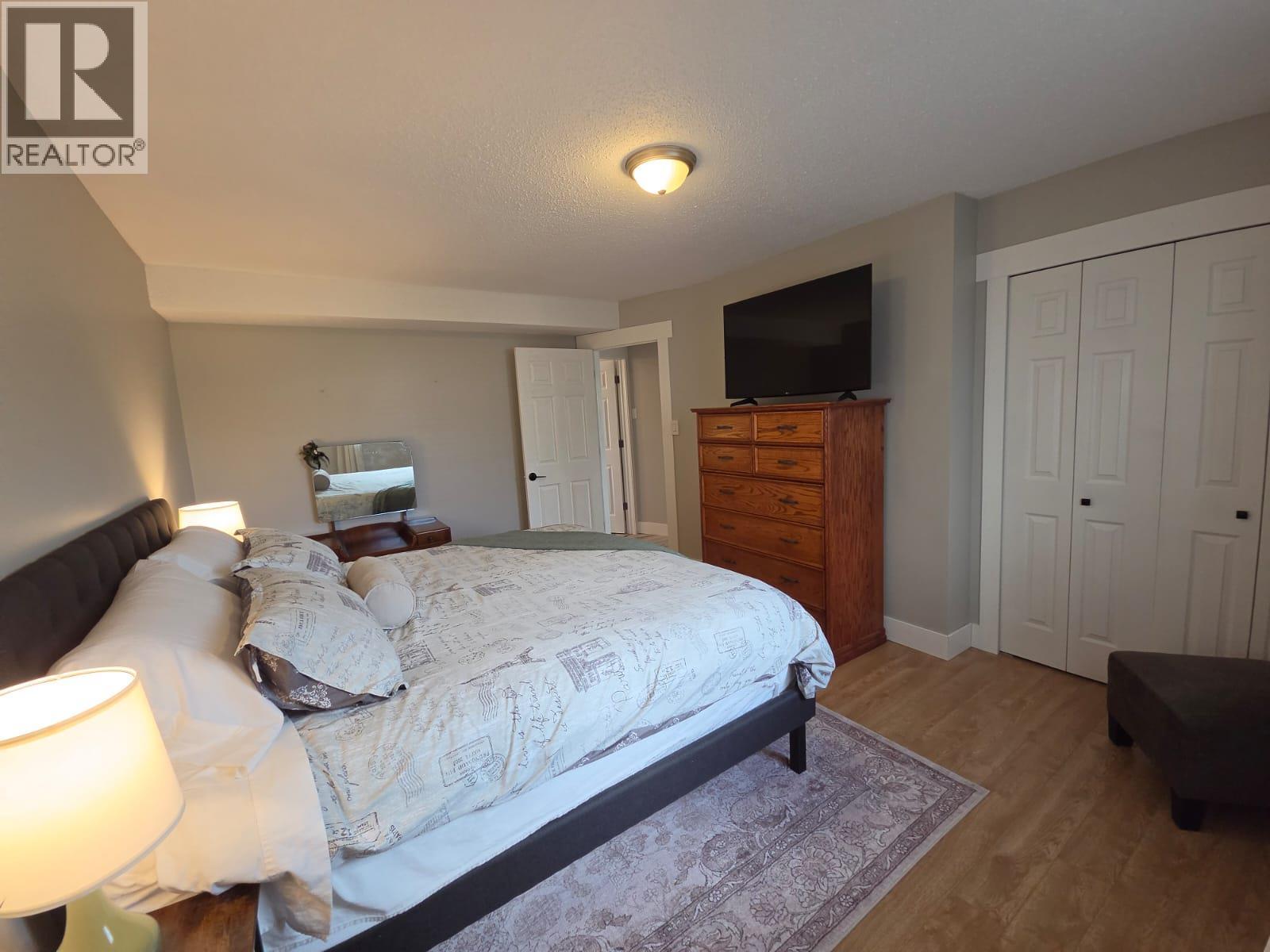 5114 43A Street NE, Chetwynd