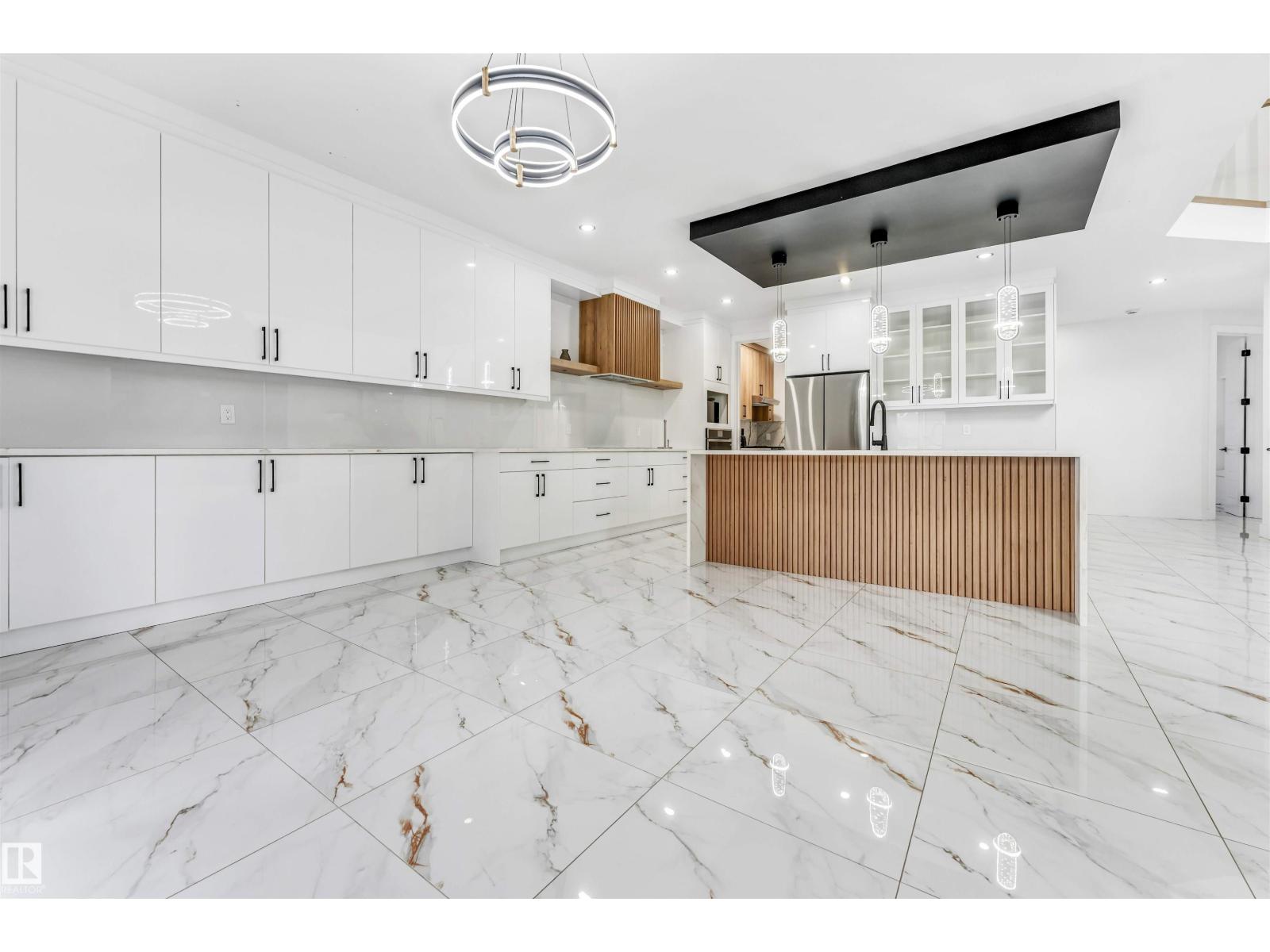 5904 SOLEIL BA - Image 24