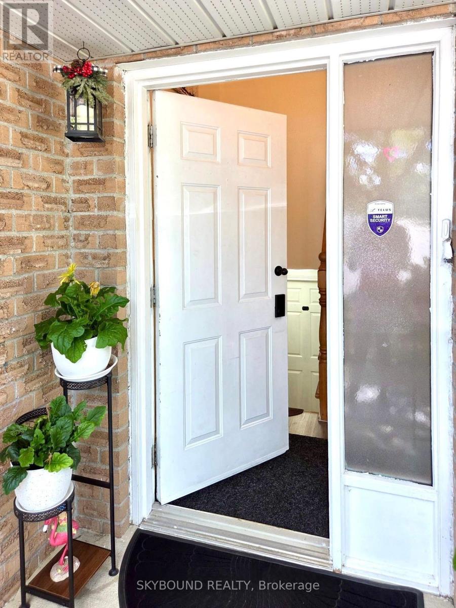 APARTMENT 1, ROOM #1 - 2586 FOXMEADOW ROAD N