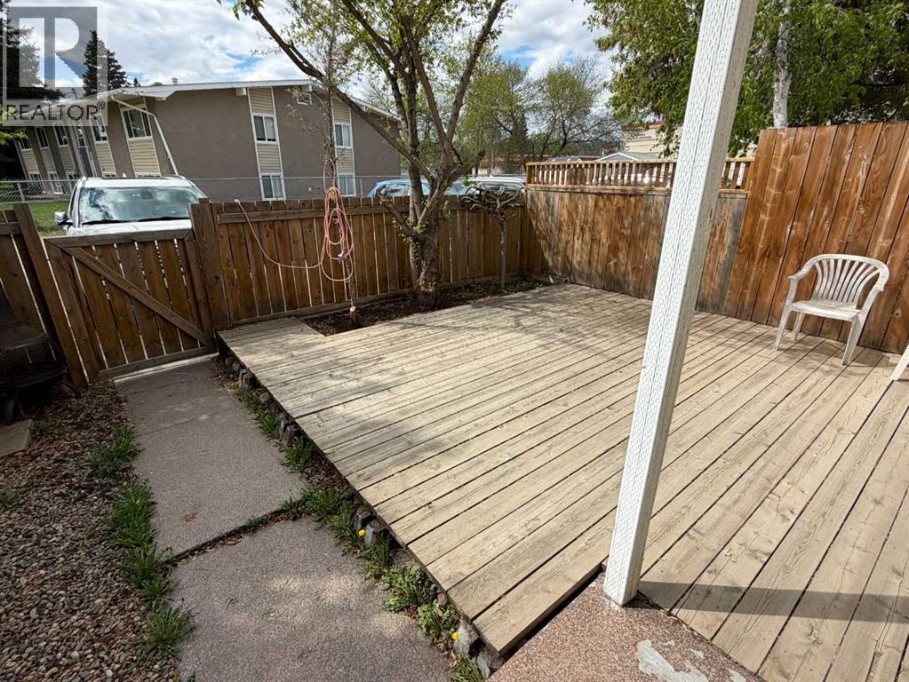 #6, 8808 96 Street - 19