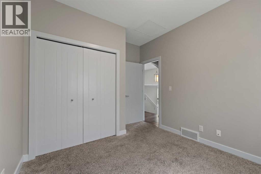 46 Village Crescent - Image 24