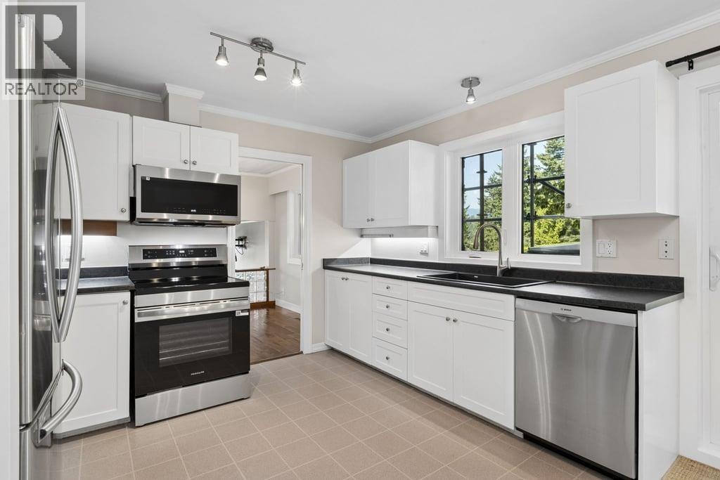 1056 LILLOOET ROAD, North Vancouver
