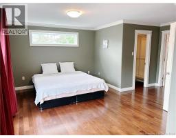 1517 Woodstock Road, photo 23