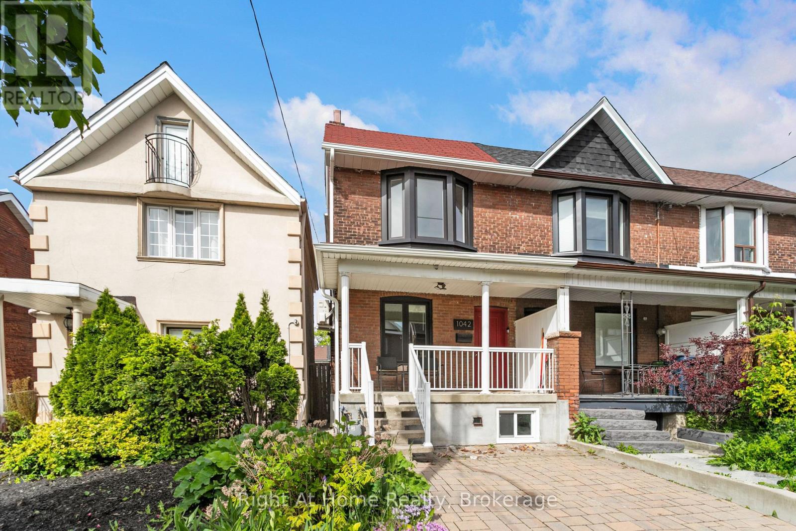 Photo of 1042 St Clarens Avenue