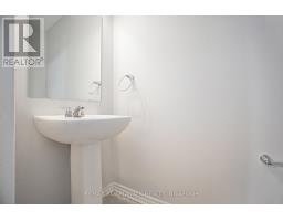 Bathroom - 628 Monardia Way, Ottawa, ON K4A1C8 Photo 9