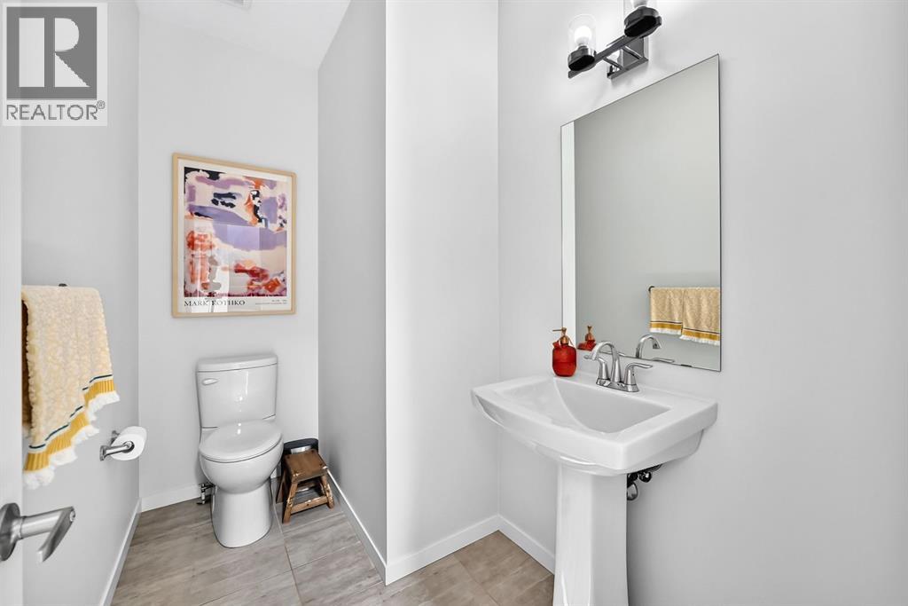 118 Belmont Crescent SW - 19