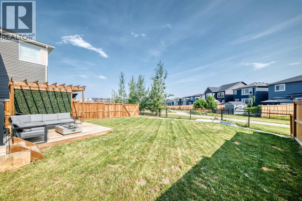 118 Belmont Crescent SW - 43