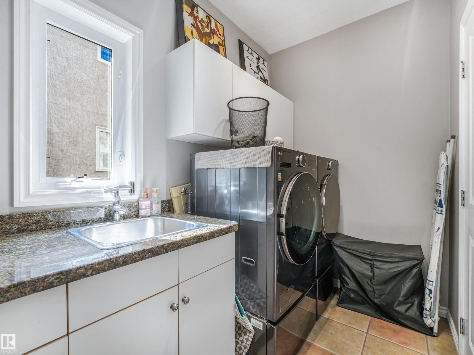 967 Lamb Crescent NW - Image 34