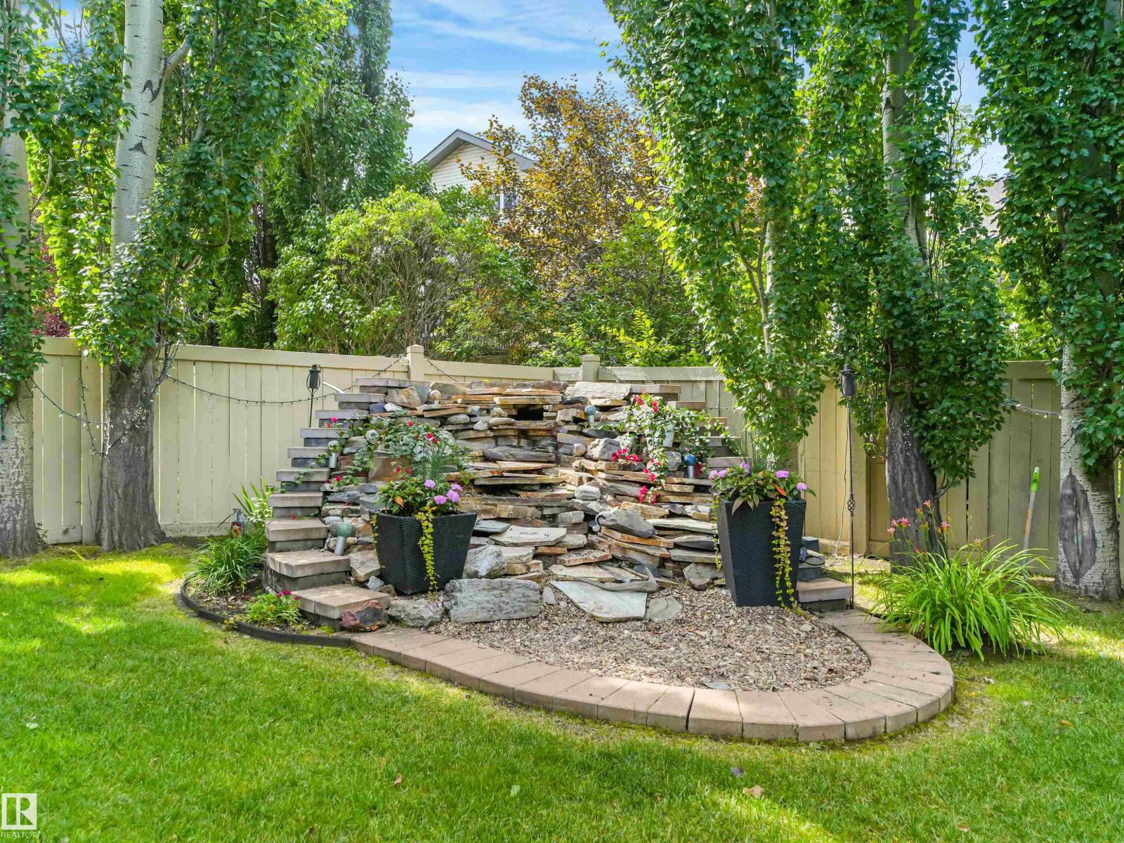 967 Lamb Crescent NW - Image 30