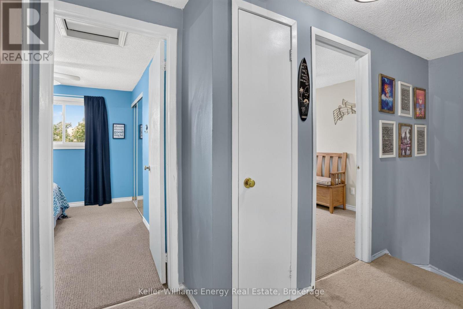 567 COBBLEHILL DRIVE - 19