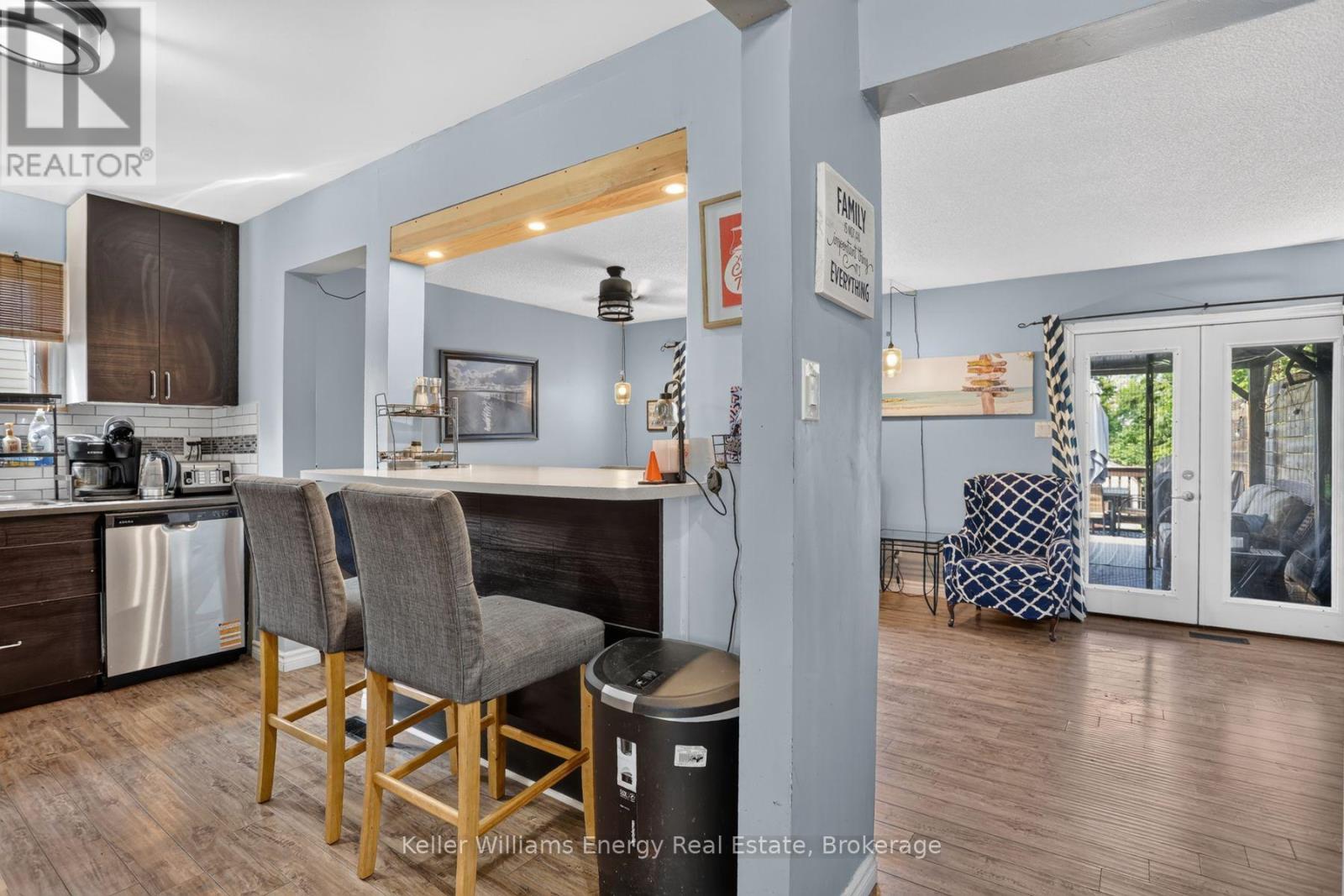 567 COBBLEHILL DRIVE - 6